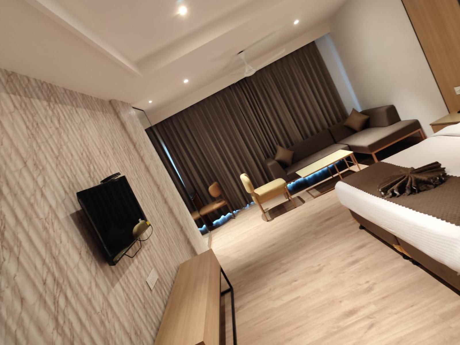 Anntilia Inn Ludhiana Exterior photo